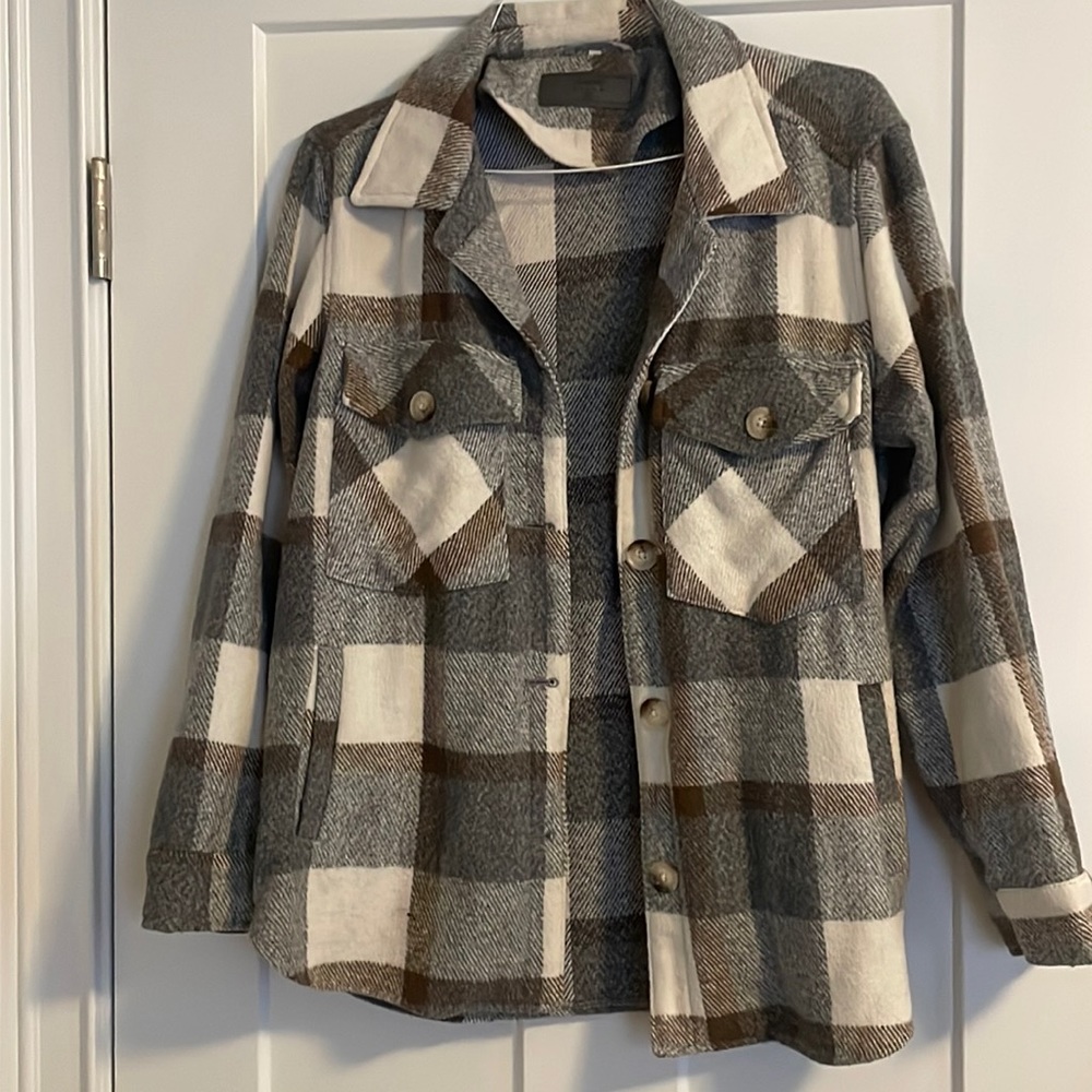BlankNYC Plaid Shacket in Easy Does It - Size Medium